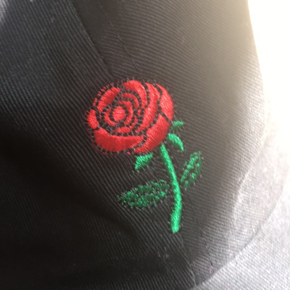 Rose adjustable hat - Picture 2 of 3